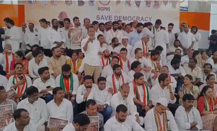 satyagraha deeksha